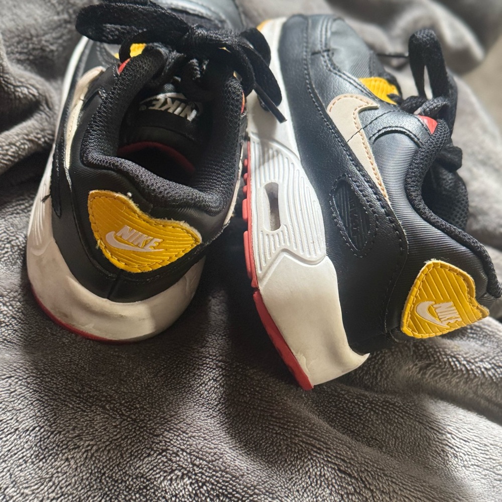 Nike Air Max Kids Black and Yellow Sneakers